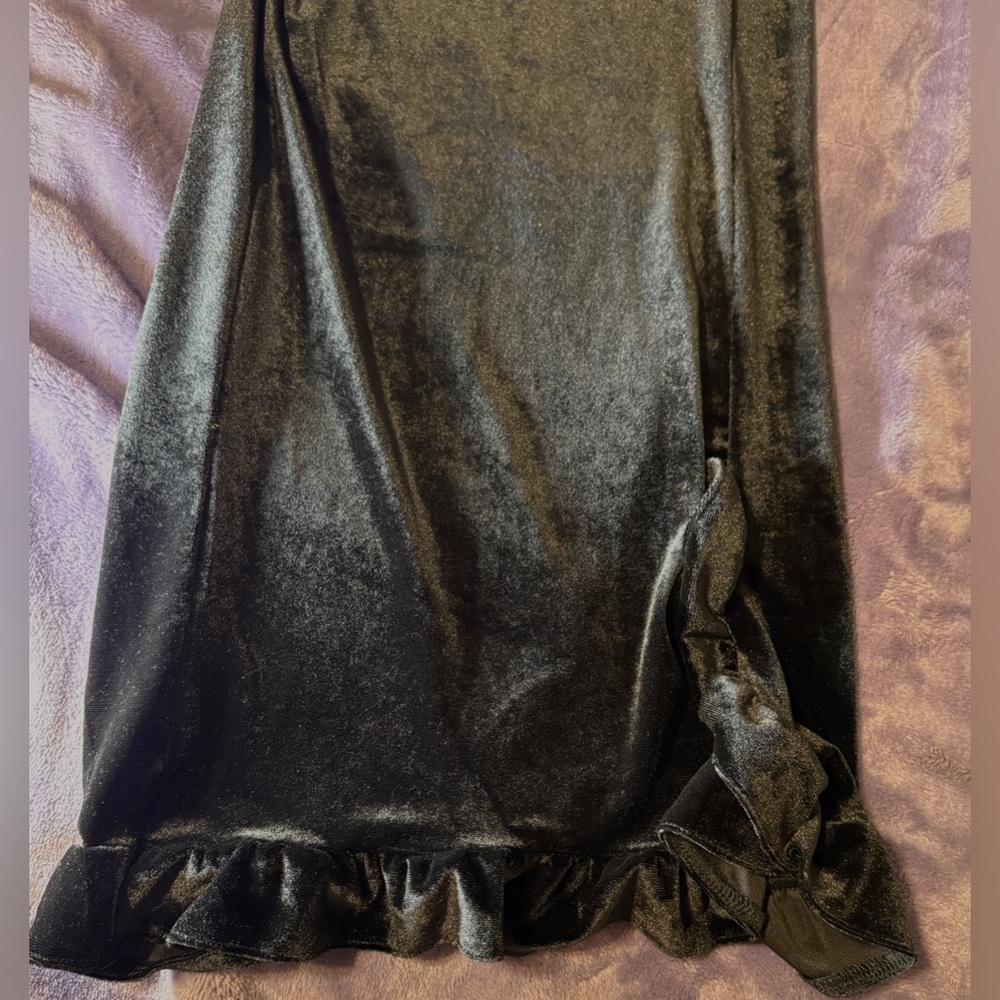Umgee Black Velvet Wide Leg Pants Ruffle Hem Pull On Pants Small NWT - Picture 6 of 9